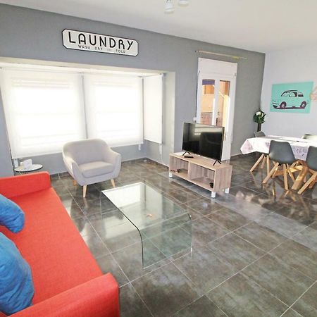 Centrico Y Espacioso Piso En Barrio Tranquilo لقنت المظهر الخارجي الصورة